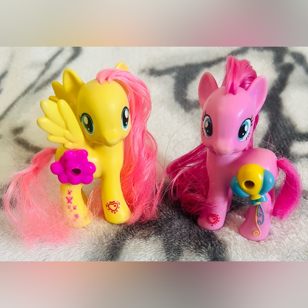 2015 MLP G4 Explore Equestria Magical Scenes Pinkie Pie/Fluttershy Pony Figures